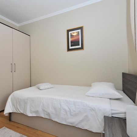 Apartmani Peric 1 Meka Draga Obrovac Exteriör bild