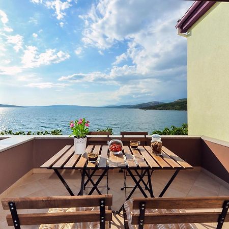 Apartmani Peric 1 Meka Draga Obrovac Exteriör bild