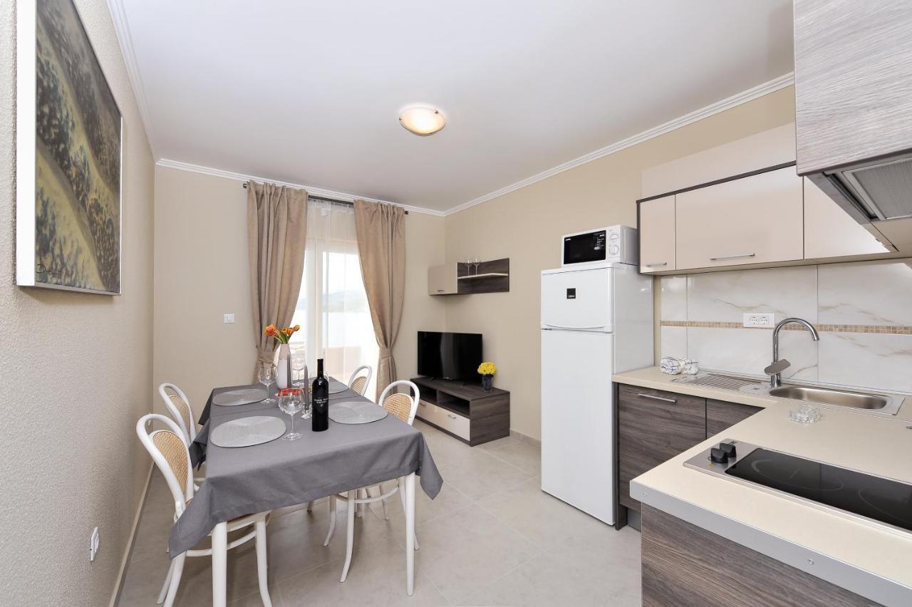 Apartmani Peric 1 Meka Draga Obrovac Exteriör bild