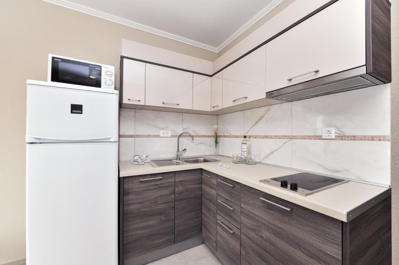 Apartmani Peric 1 Meka Draga Obrovac Exteriör bild