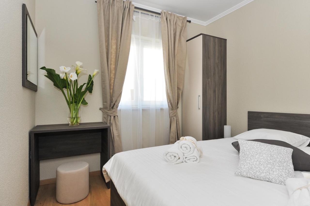 Apartmani Peric 1 Meka Draga Obrovac Exteriör bild