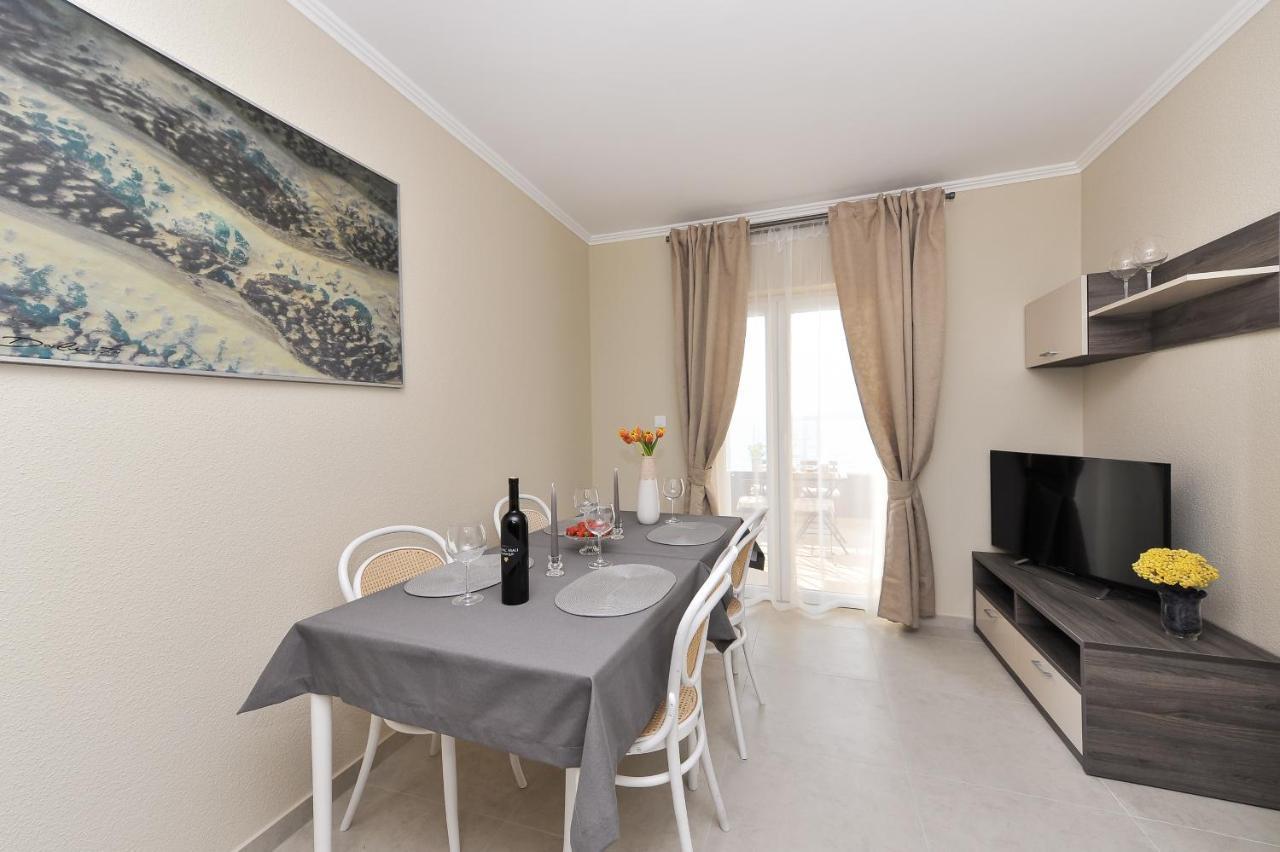 Apartmani Peric 1 Meka Draga Obrovac Exteriör bild