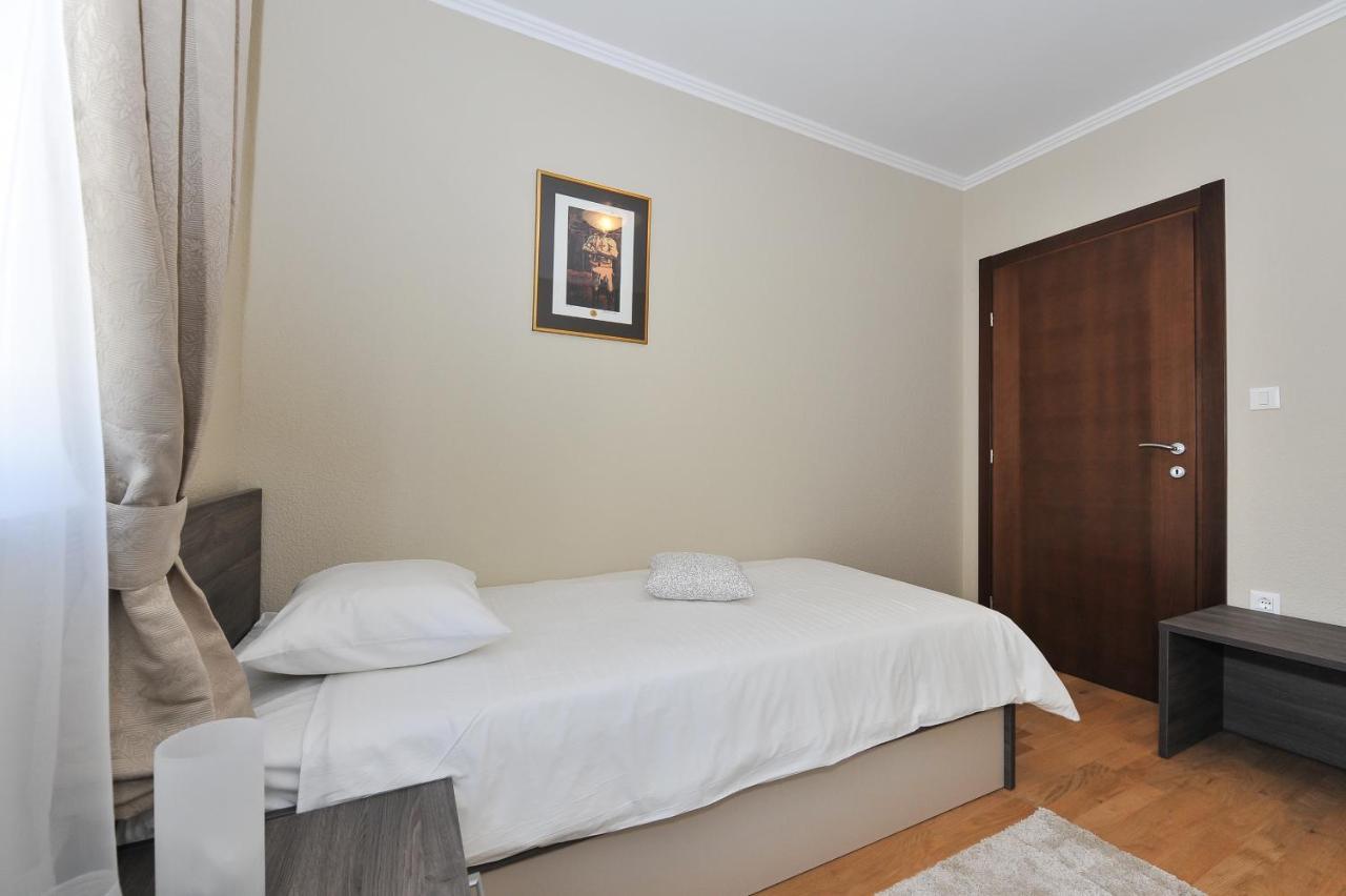 Apartmani Peric 1 Meka Draga Obrovac Exteriör bild